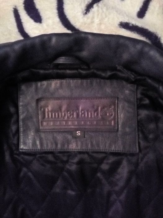 Кожаная мужская куртка "Timberland" размер  S. Made in China.