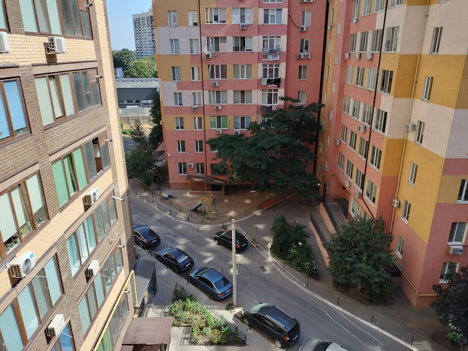 Срочно продам 2-ком квартиру в ЖК Уютный/М Грушевского/Слободка