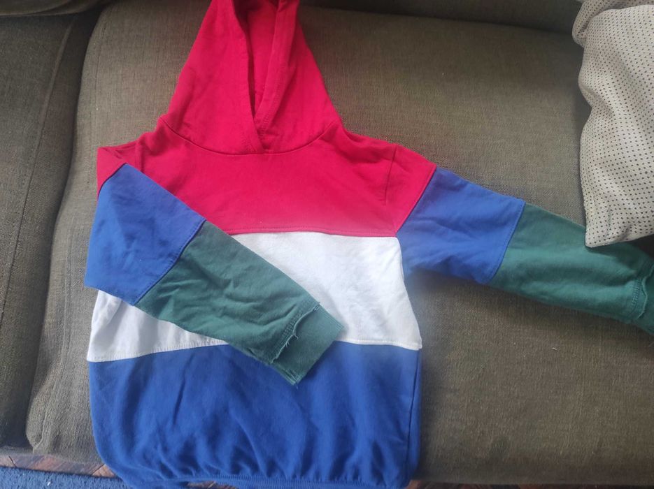 Sweatshirt com capuz-  Criança