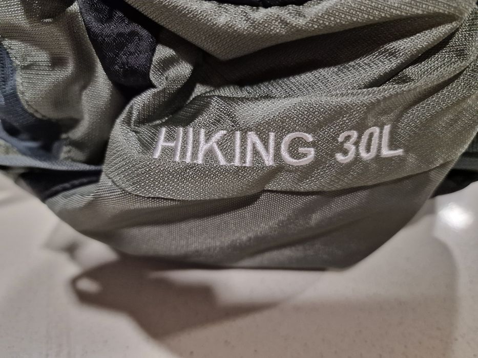 Mochila nova, nunca usada. Jungle king