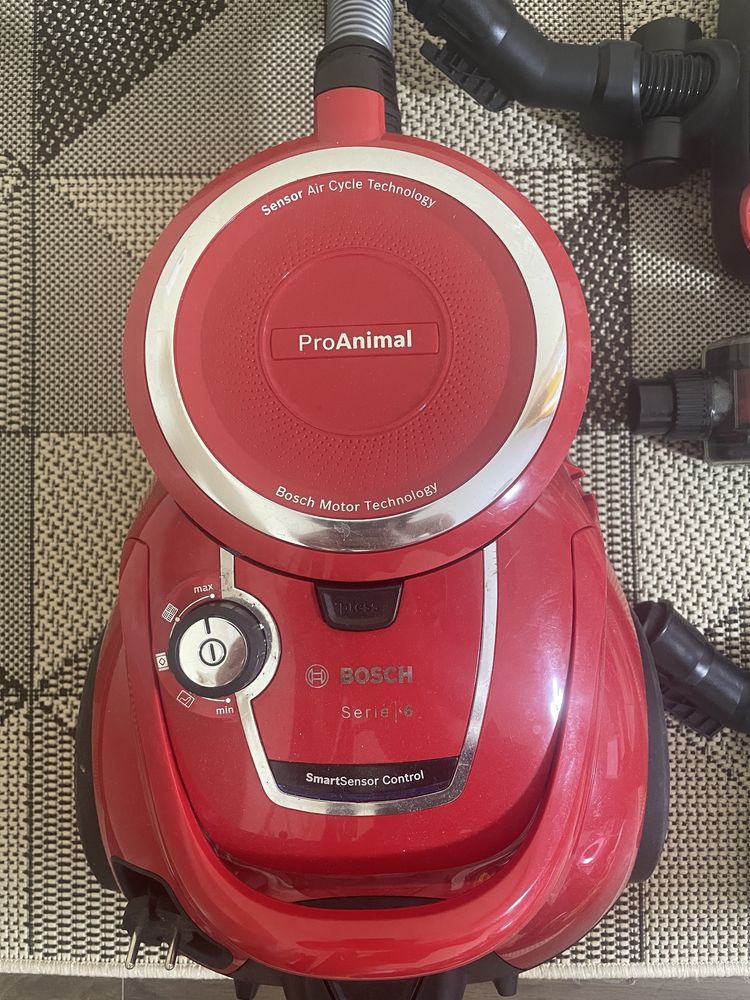 Пилосос без мішка BOSCH BGS41PET1