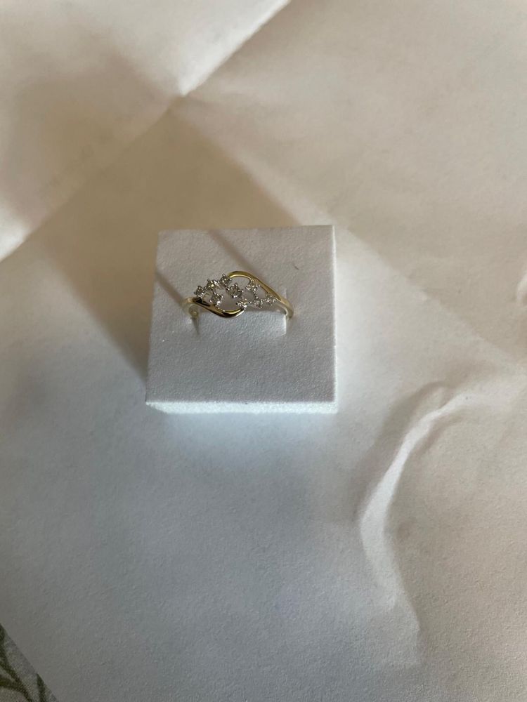 Anel 14K Ouro Amarelo - 0.18ct tw. Diamante Natural