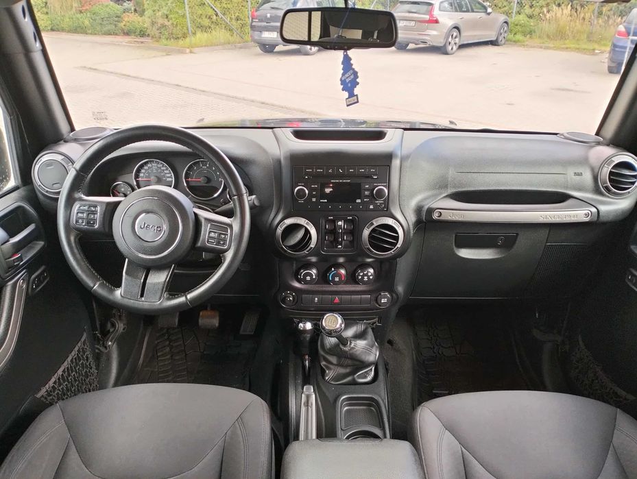 śliczny zadbany Wrangler 3,6 mega wygląd polecam