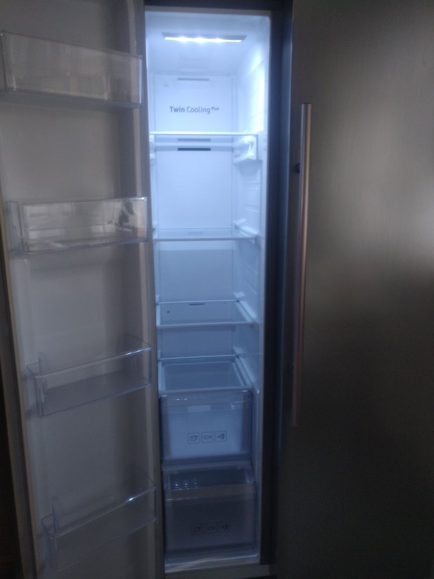 Lodówka duża Samsung