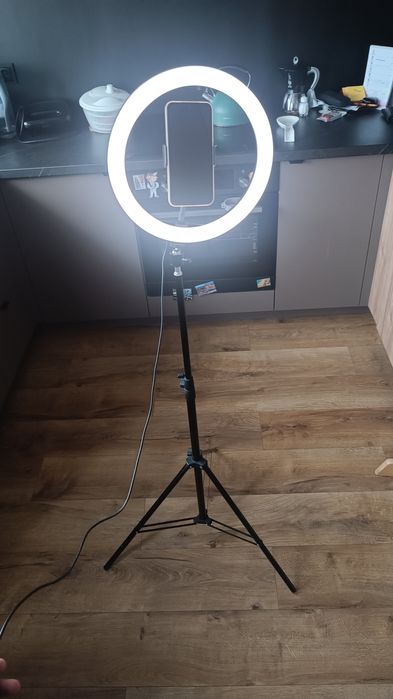 Lampa pierścieniowa 30 cm, statyw (TikTok, Instagram, YouTube)