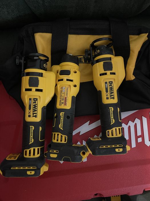 Акумуляторний фрезер різак для гіпсокартону Dewalt dce555