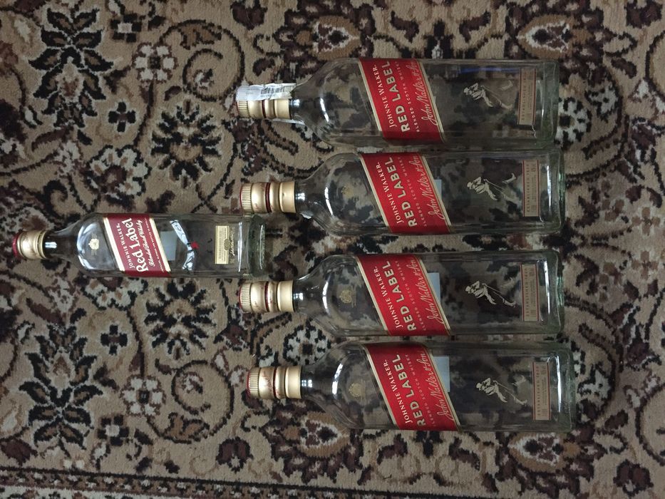 Бутылки пустые 5 штук Red Label