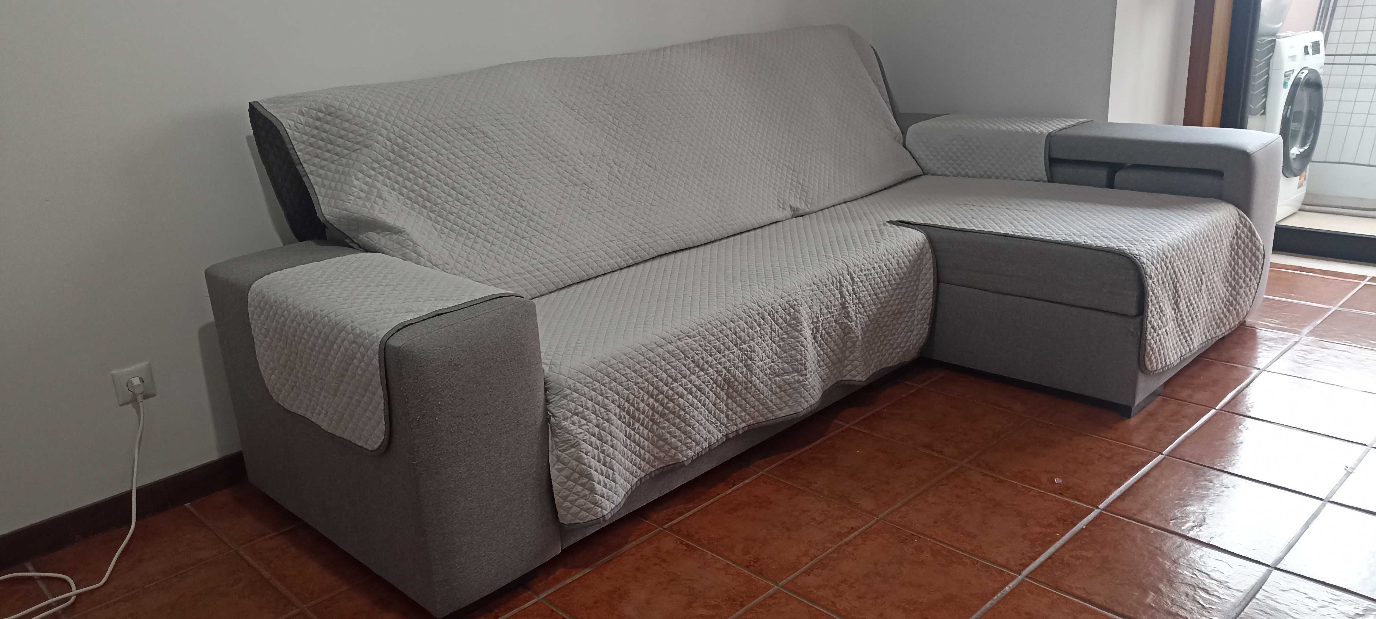 Sofa cinzento chaise longue