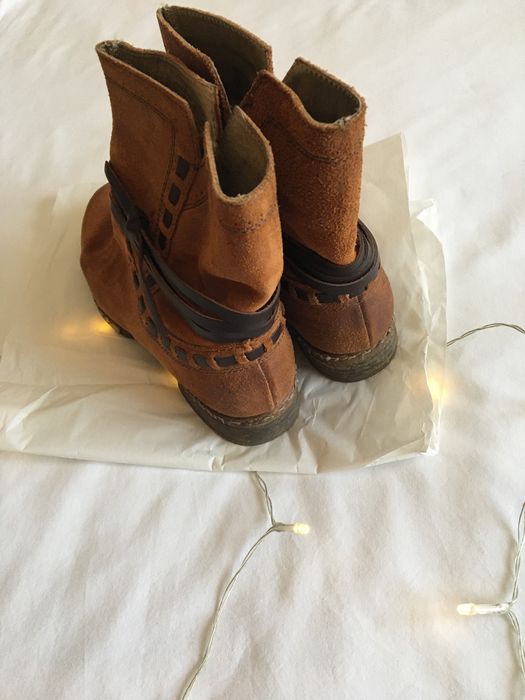 Botas em pele Dkode