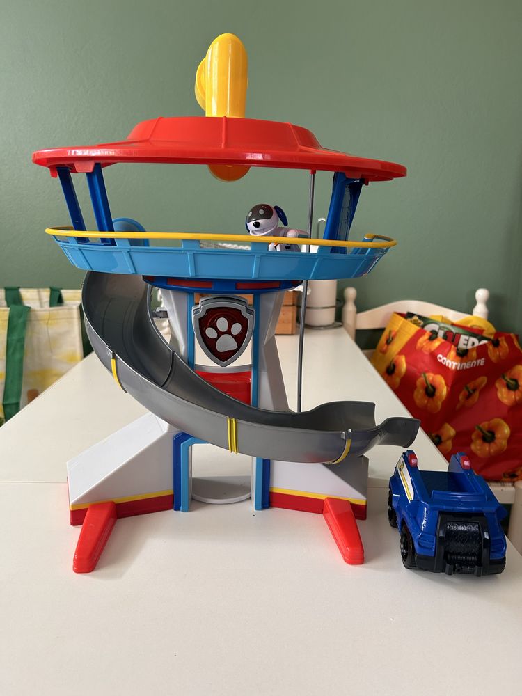 Torre de Controlo + Cão Robot + carro do Chase