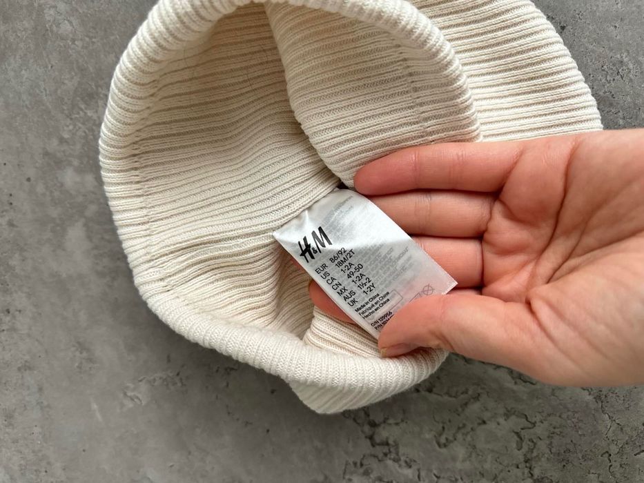 Шапочки H&M Zara на дівчинку ідеальний стан