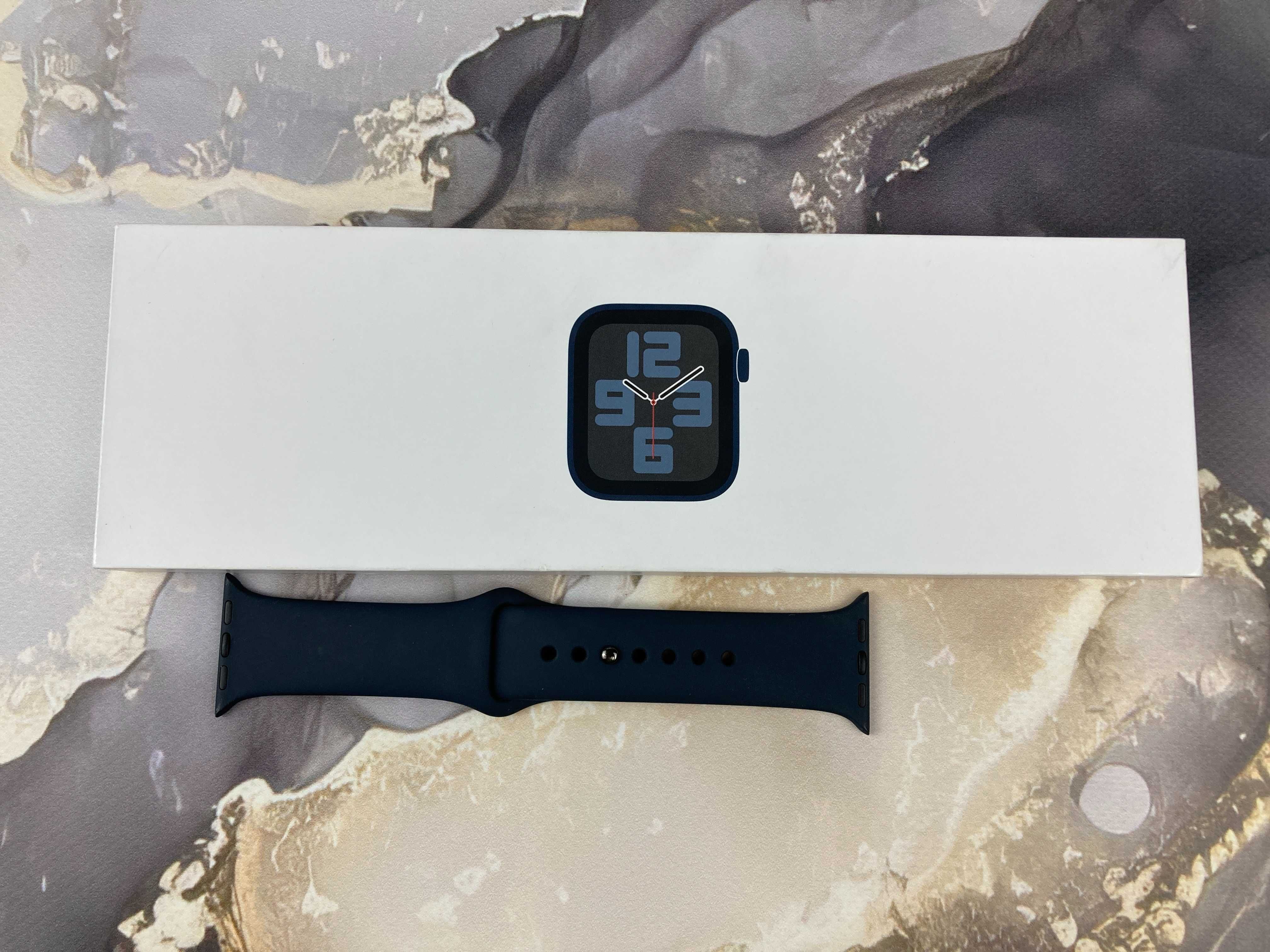Apple Watch SE 2 40mm Midnight Sportband запакований смарт-годинник