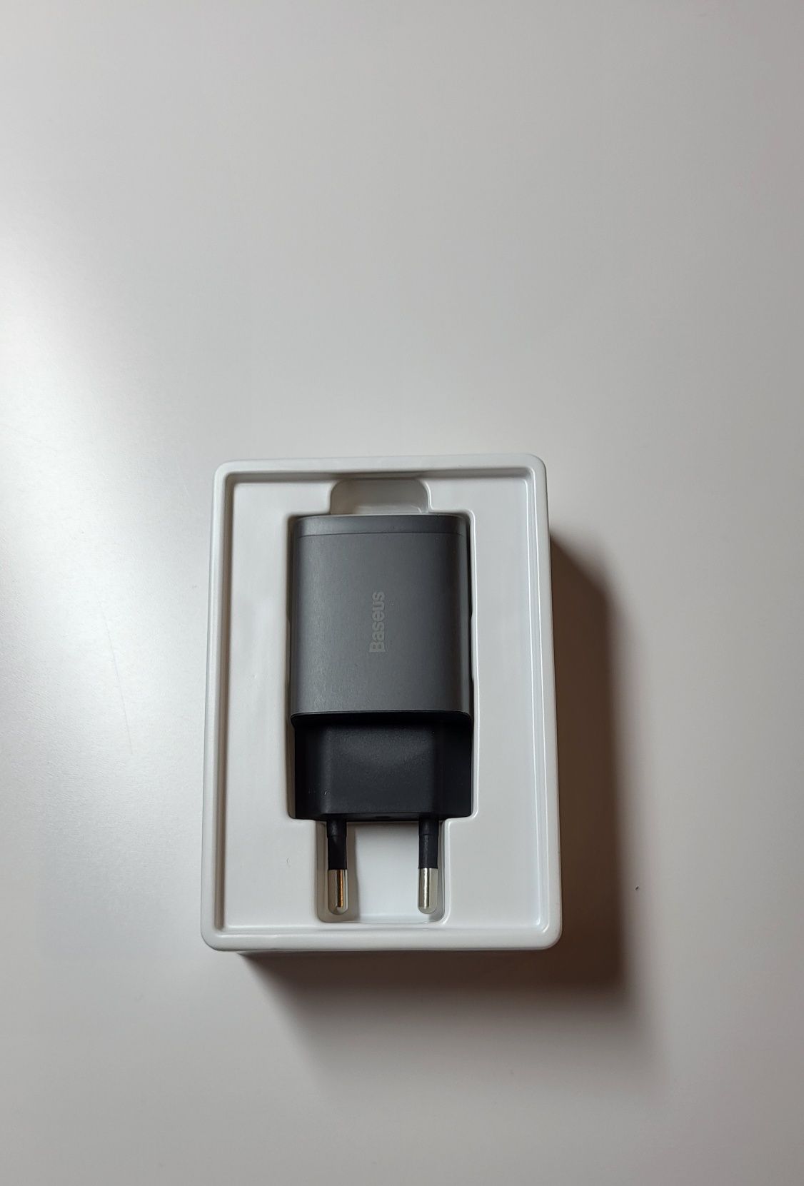 Baseus ładowarka 10.5W kolor czarny.