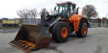 ŁADOWARKA KOŁOWA Doosan DL420-5 – Tylko 232 motogodziny!