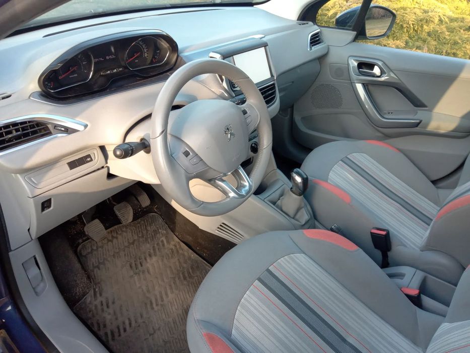 Peugeot 208 Sprzedam Peugeot 208