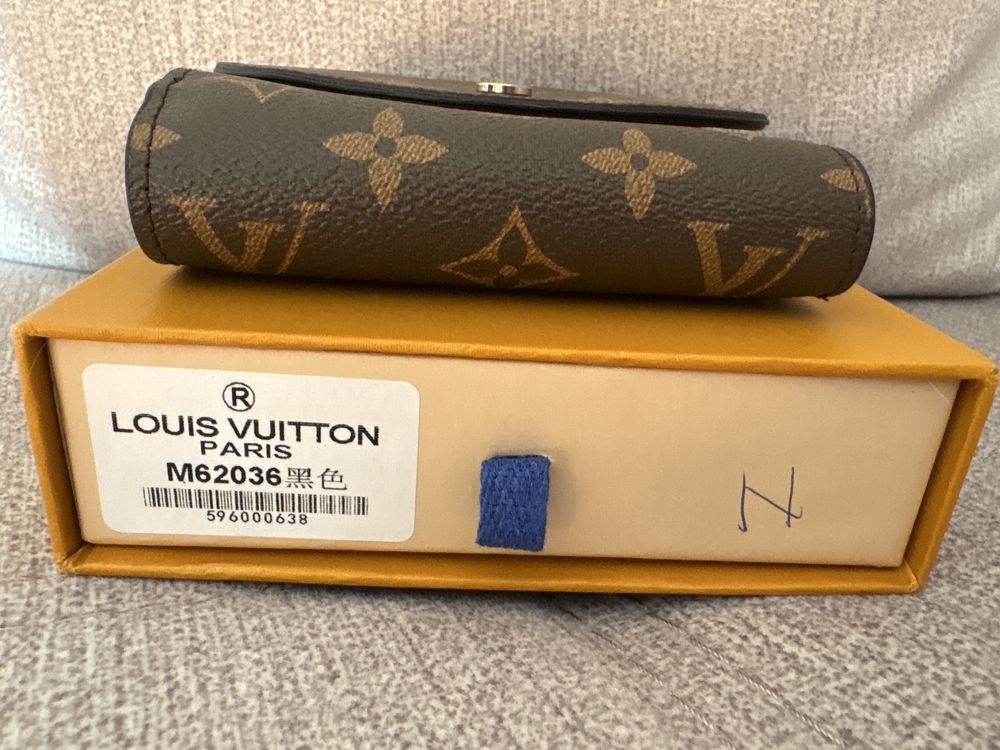 Carteira Louis Vuitton