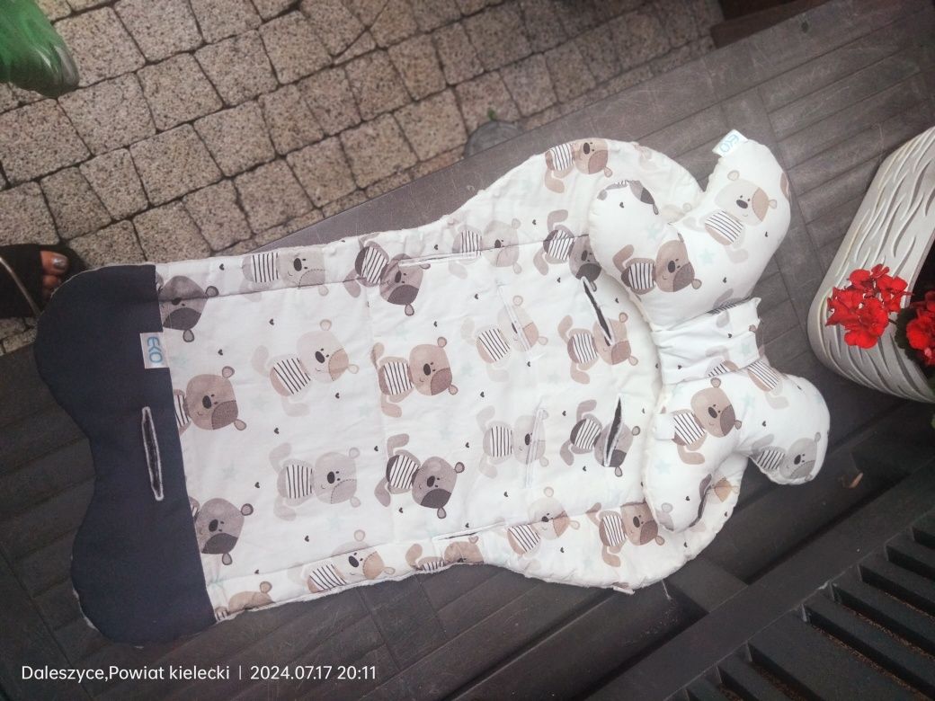 Wózek spacerowy plus dwa wkłady do wózka