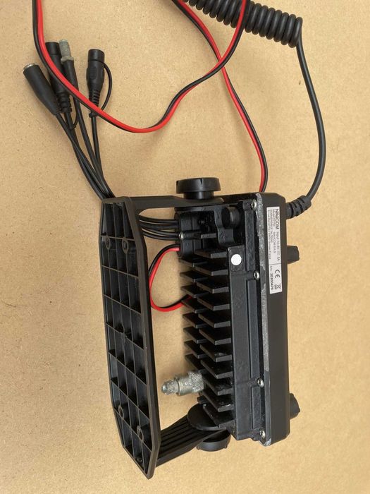 Radio VHF Navicom RT750