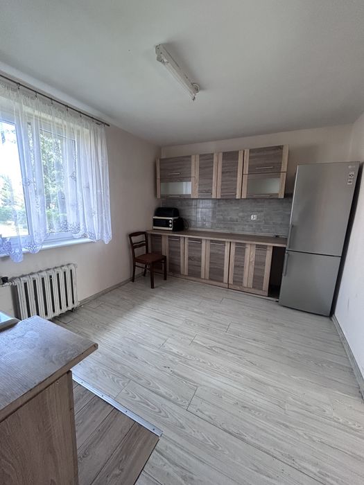 Dom-bliźniak z działką rolną na wsi 80 m2 i sadem