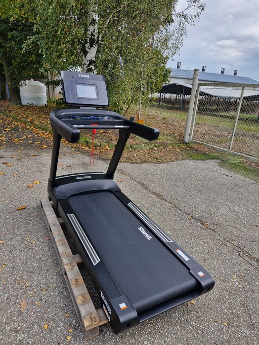 Pokazowa bieżnia Taurus T9.9 Touch Black Edition,dowóz cały kraj,okazj