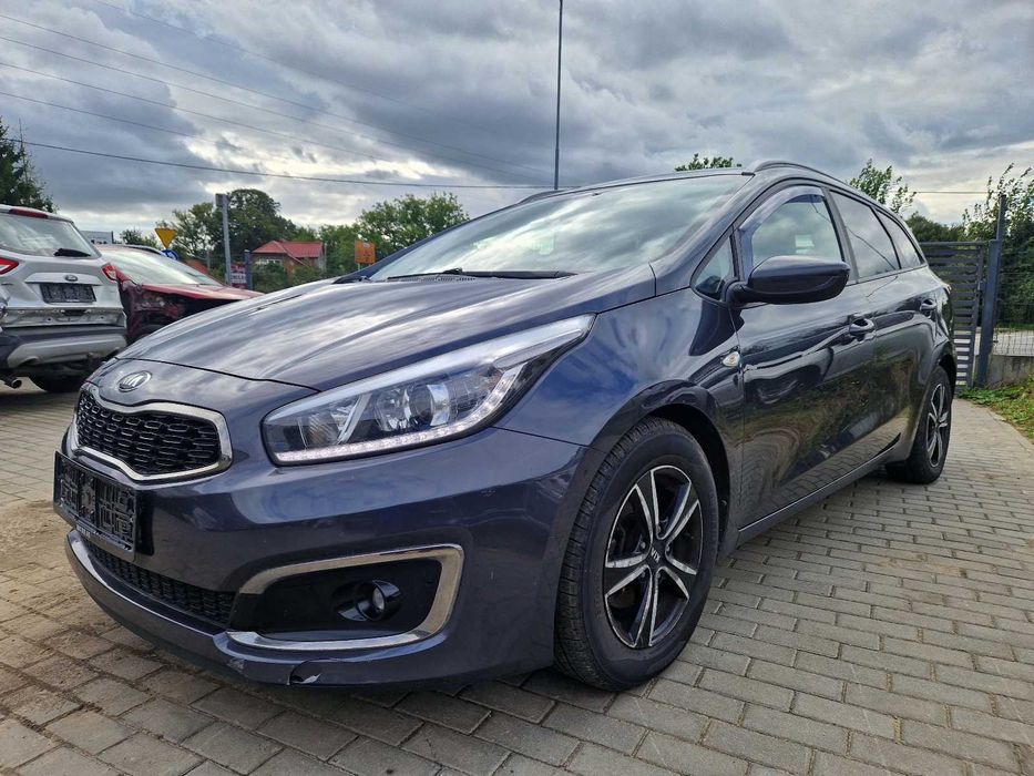 Kia cee'd benzyna turbo !otarty bok