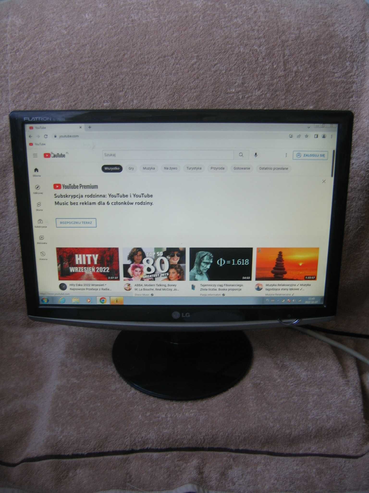 Monitor LG 19" W1952TQ-PF - VGA, DVI - 1440 x 900