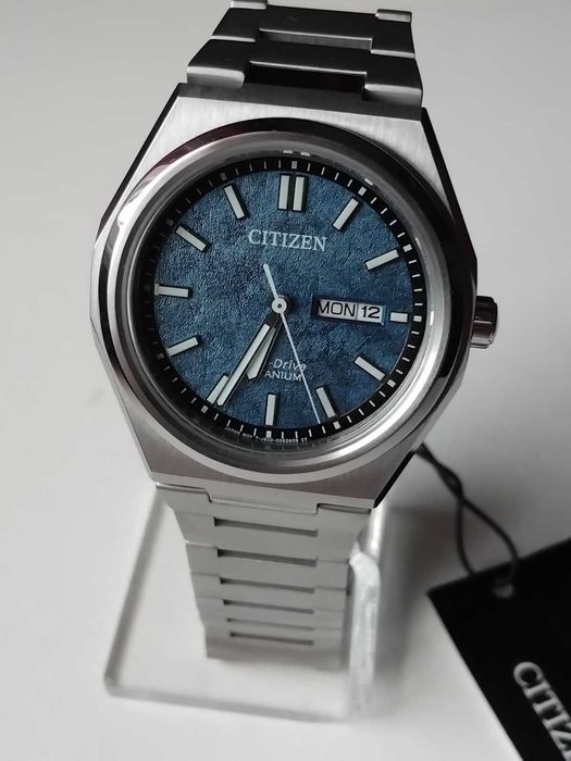 Новий Годинник Citizen Quartz Eco-Drive Super Titanium AW0130-85L
