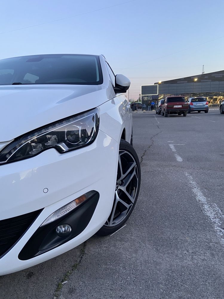 Пежо 308 Peugeout 308