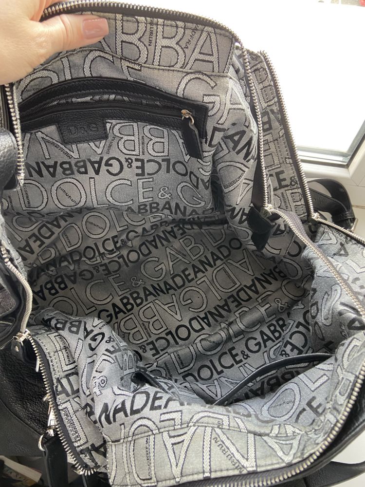 Сумка кожанная  D&G б/у