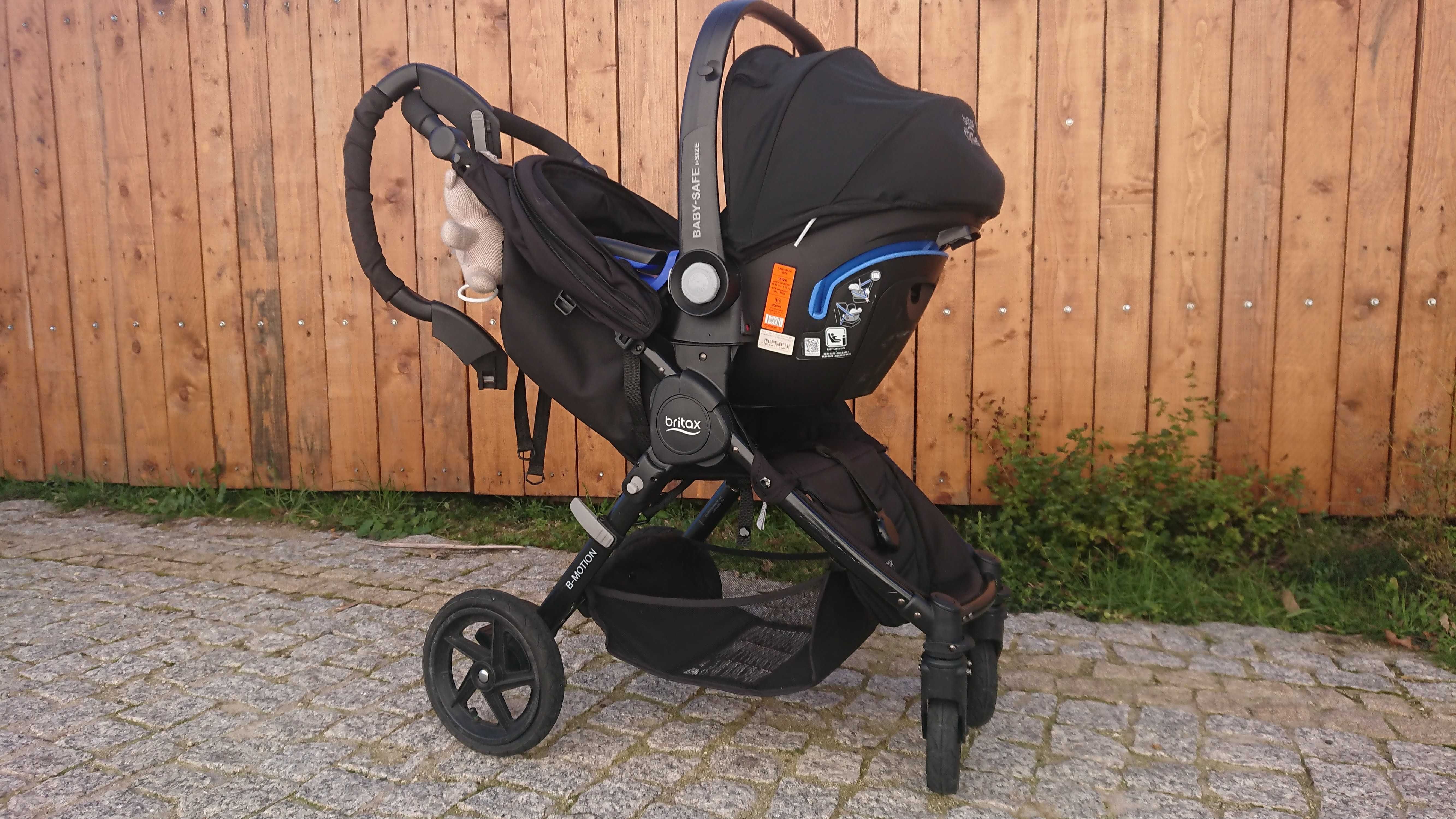 Carrinho de passeio B-Agile Britax + cadeira Baby-safe i-size + Isofix