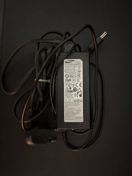 Monitor Curvo Samsung 27” Full HD -LC27F390