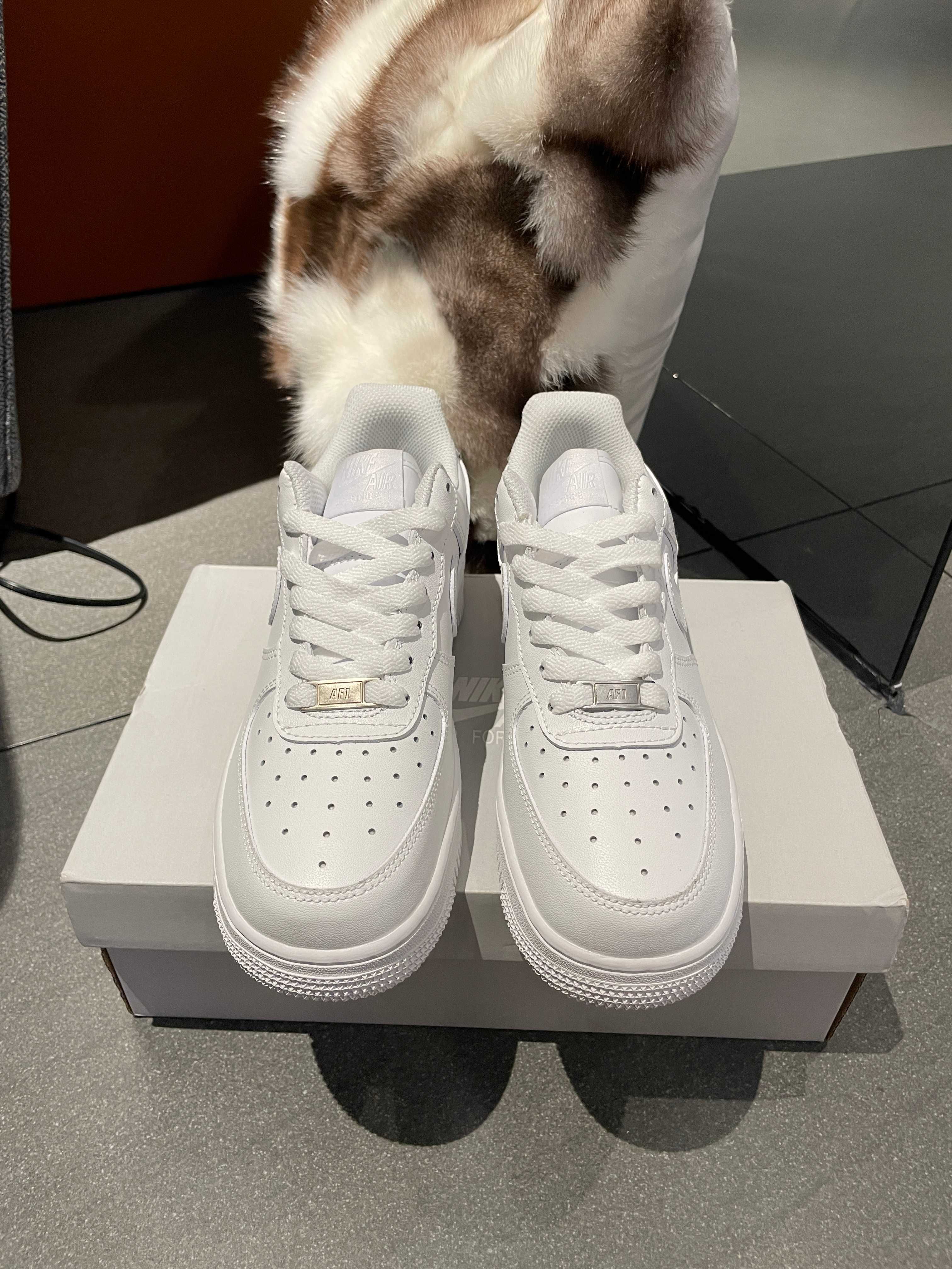 nowy Nike AirForce1Low White Trampki Moda R.40