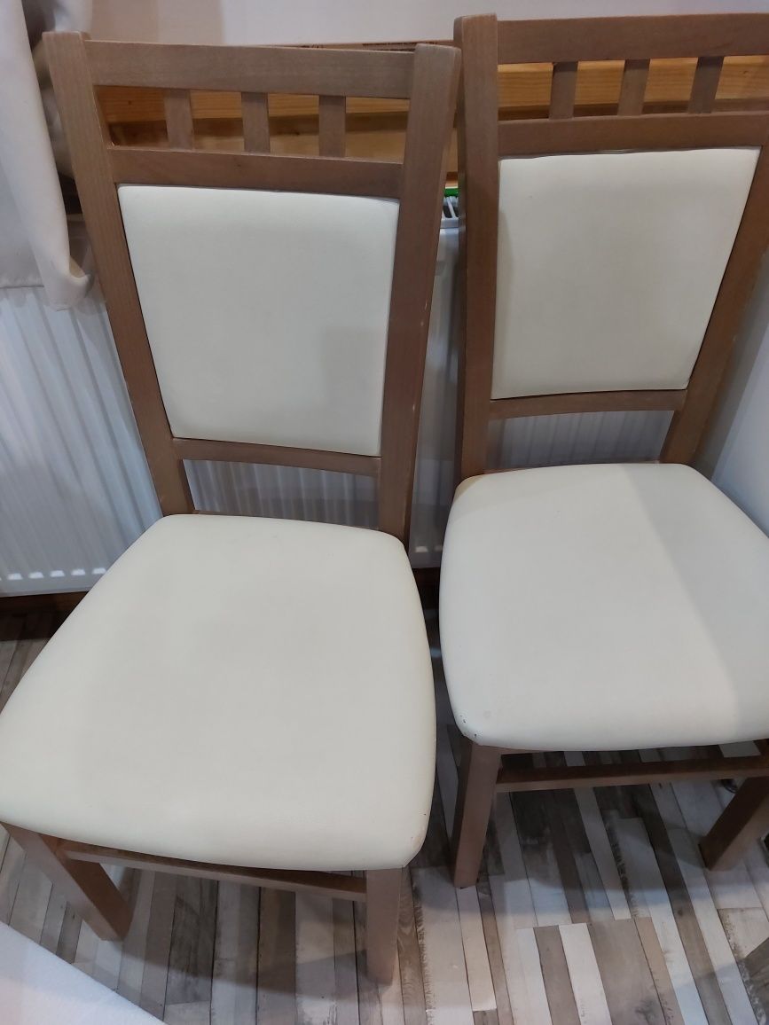 Stół plus 6 krzeseł