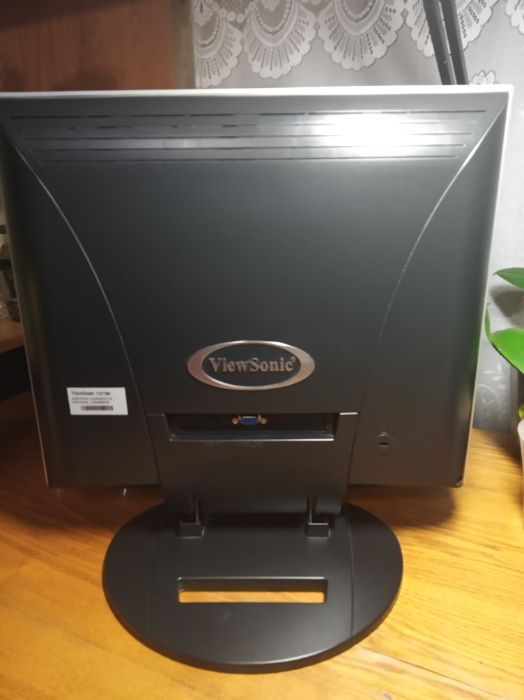 Монитор ViewSonic VE700