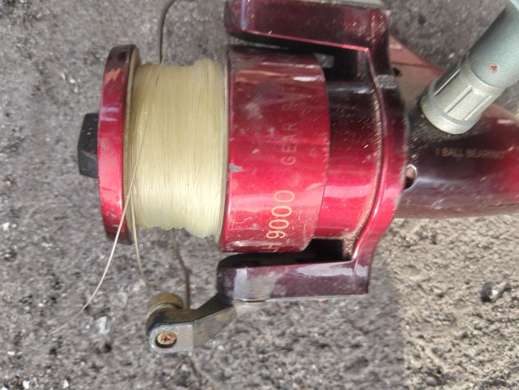 Carreto para a pesca dos grandes e bom