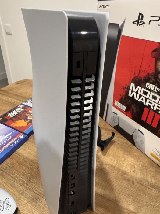 Playstation 5 825GB