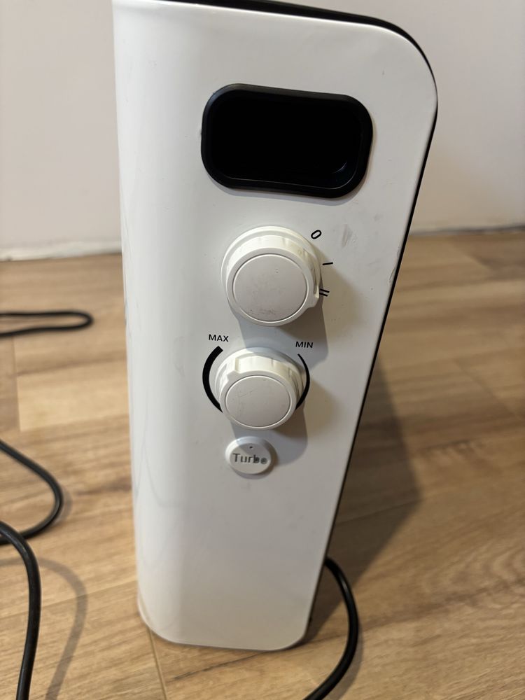 Grzejnik konwektorowy elektryczny PROUS