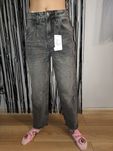 Nowe jeansy slouchy 152