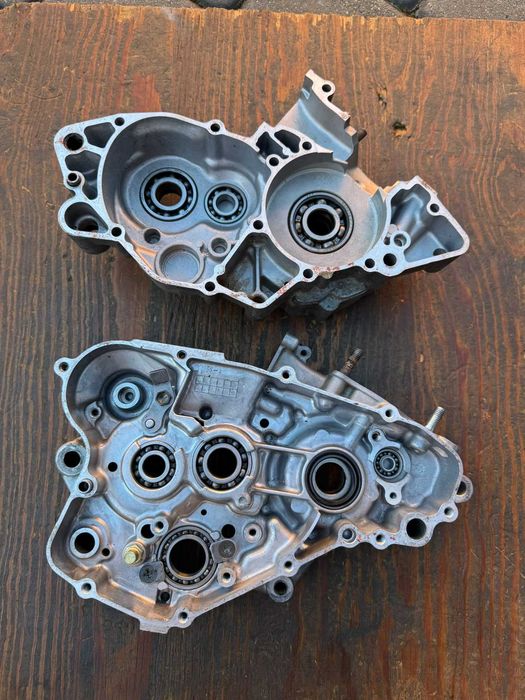 kartery karter komplet blok pokrywa lewy prawy suzuki rm 85 r 02-04