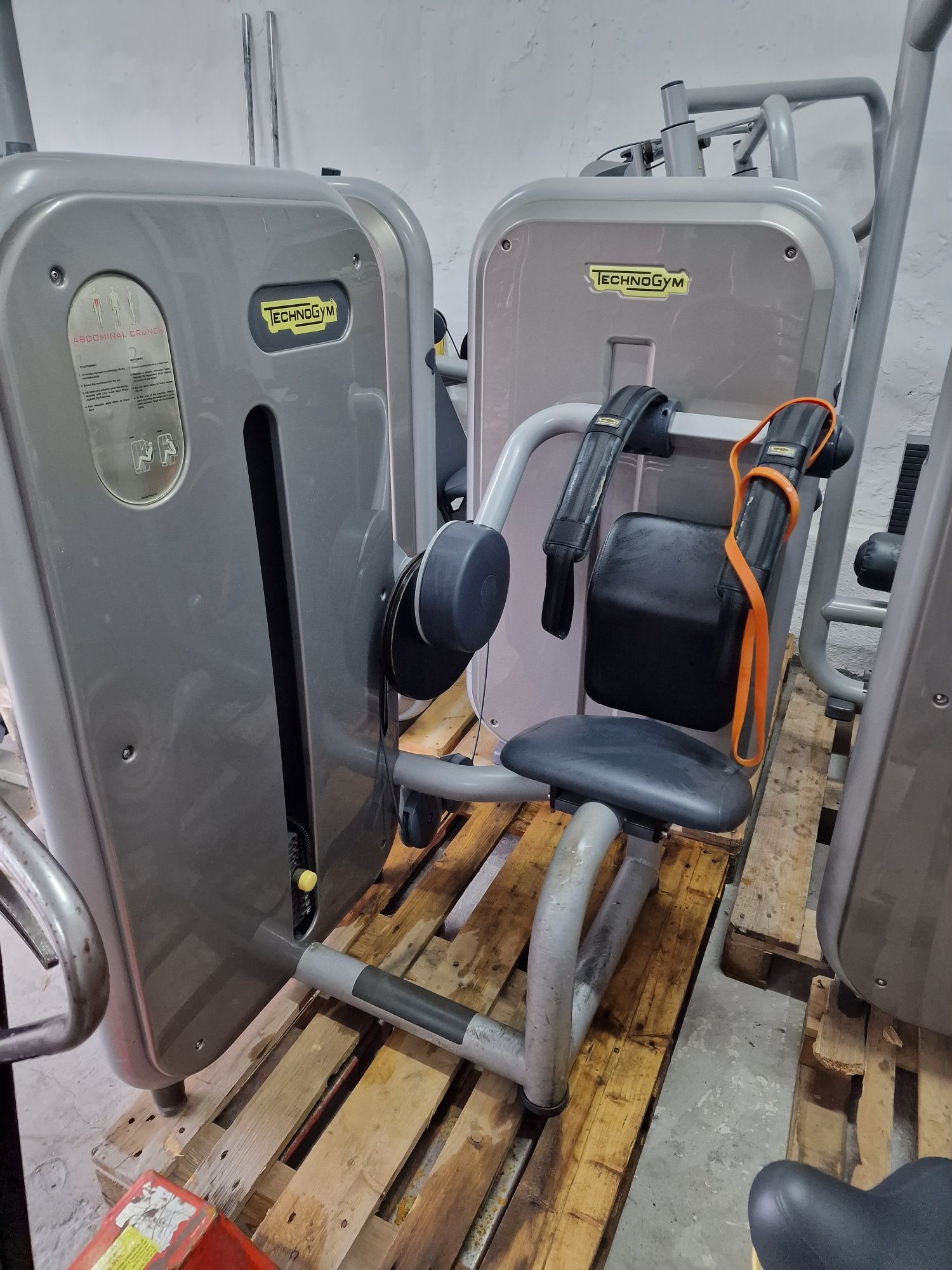 Technogym element   set 8 maszyn na siłownie