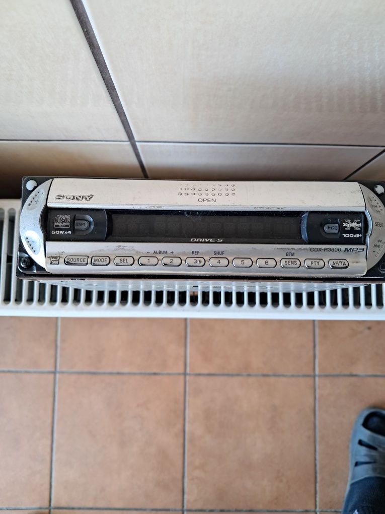 Sony CDX-R3300 radio samochodowe