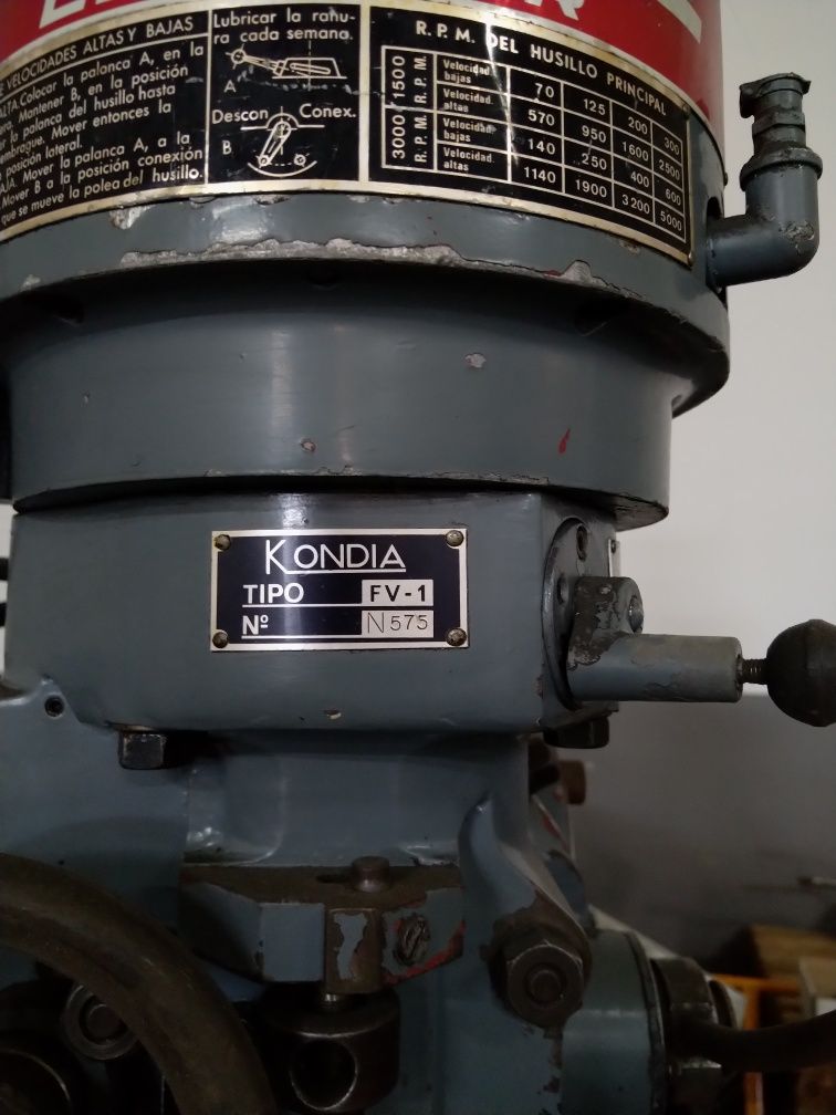 Fresadora kondia