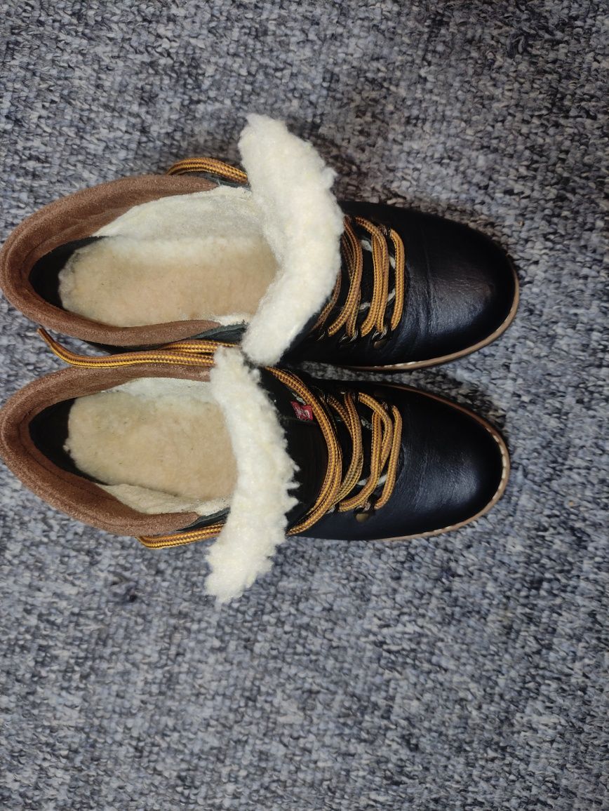 Ботинки зимние, кожаные, женские 37 размер