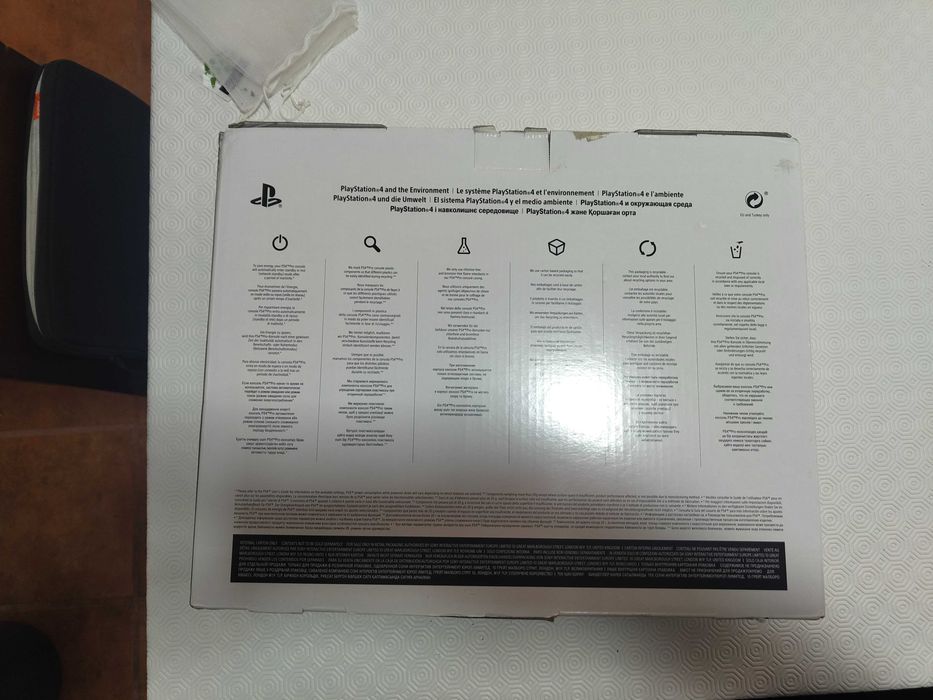 PS4 PRO 1TB + 1 Comando + +230 Jogos AAA!