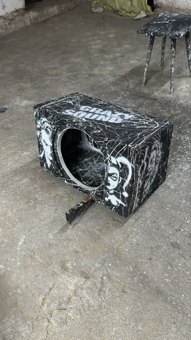 Закрытый короб под 12-й динамик