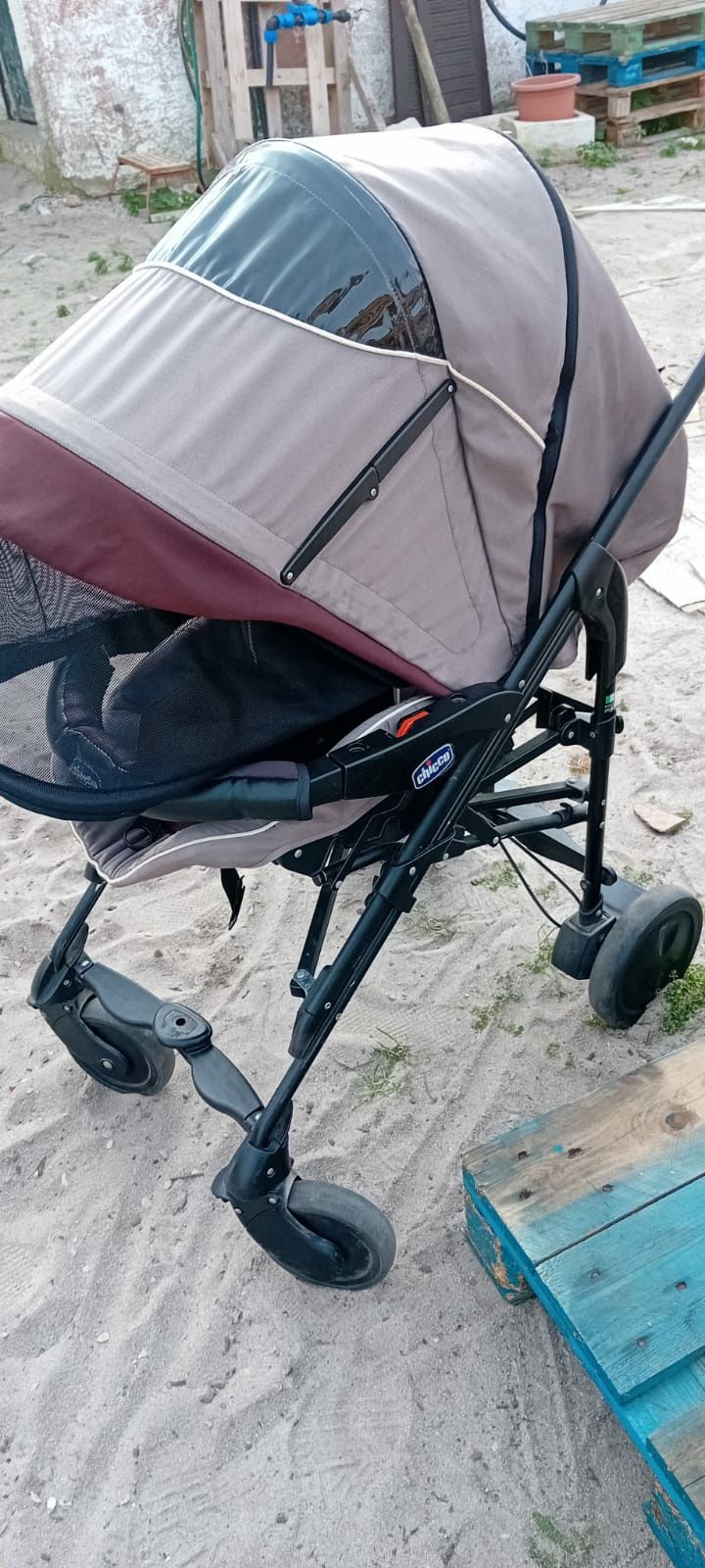 Carrinho de bebé - Silver Cross e Chicco