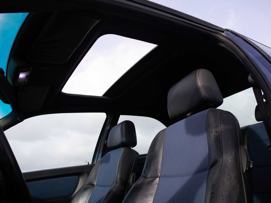 BMW 318tds Compact – Pack M Original – Motor com 216.000 km