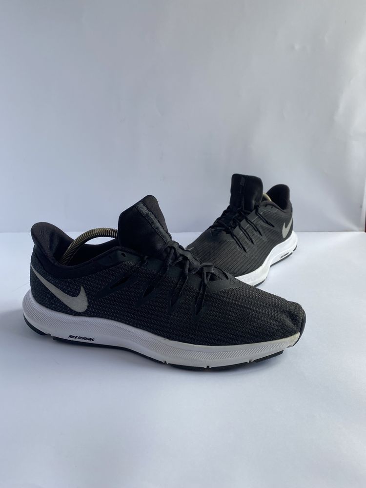 Кроссовки Nike QUEST 45р