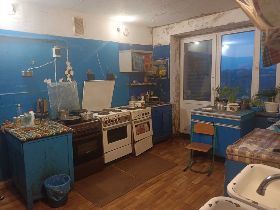 Продаж кімнати  в гуртожитку . Польова.