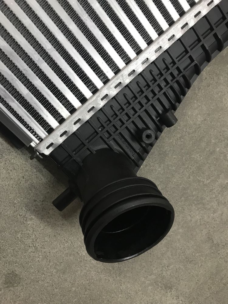 Radiador intercooler RIDEX Golf V Variant TDI 2008